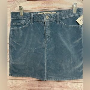 NWT GAP BLUE CORDUROY  MINI SKIRT SIZE 6 Front Pockets Stretchy